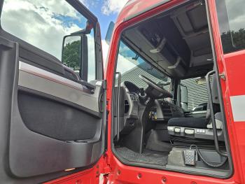 MAN TGX 37.480 8x2-6 / HMF 85 t/m CRANE / KRAN